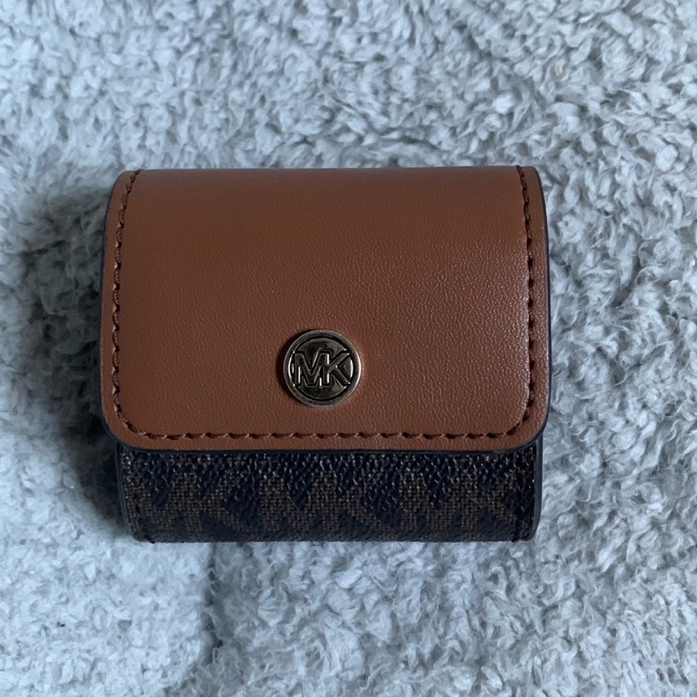 Michael Kors AirPod case